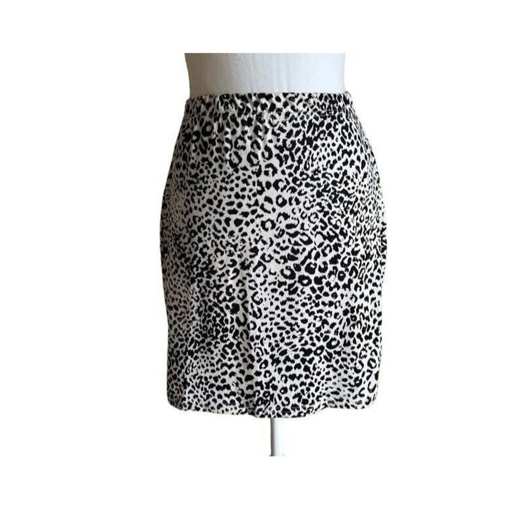 Shein Women's M Leopard Print Skirt Pull On Above Knee Off White & Black